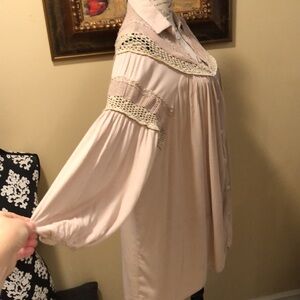 🌸 Oli & Hali Victorian crochet detail button-down dusty rose stunning tunic top